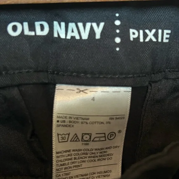 Old Navy Black Pixie Shorts - Picture 2 of 3